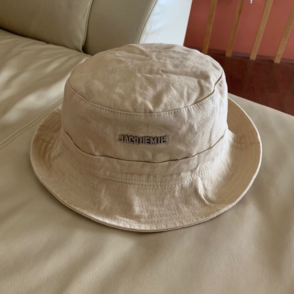 JACQUEMUS Beige Le Papier 'Le Bob Gadjo' Hat - Picture 4 of 11